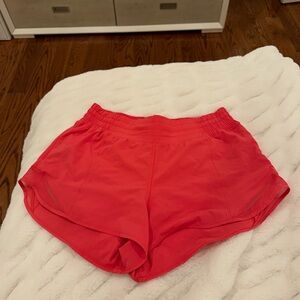 Lululemon Hotty Hot High-Rise Lined Short 2.5”